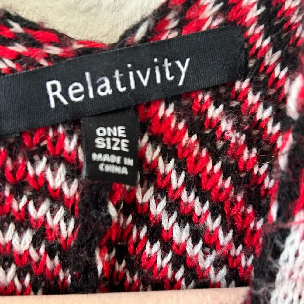 Relativity Boho Hippie Southwestern Geometric Poncho‎ Open Front Black Red OS
